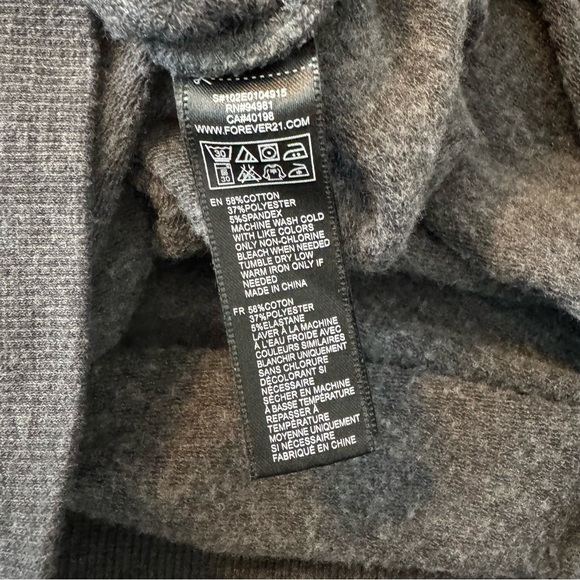 NWOT - Forever 21 Dark Grey Loose Fit Crew Neck - Picture 5 of 6